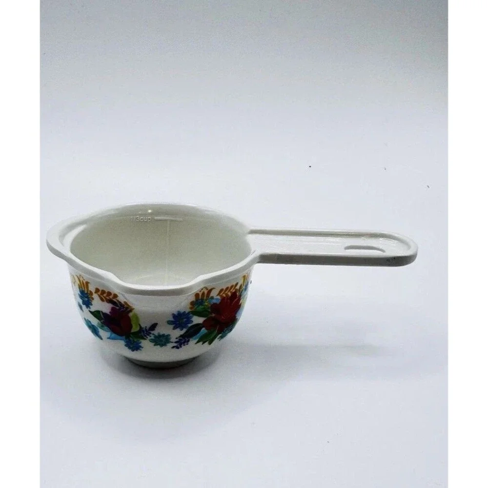 Vintage Floral Plastic Measuring Cups Set of 4 Nesting 1/3 1/4 1/2  1 Cup Retro